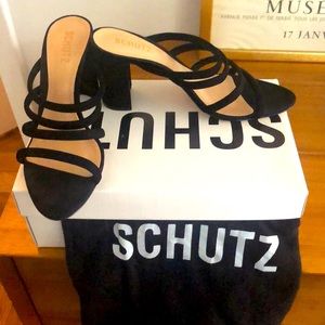 Schutz Felisa sandal in black size 8.5